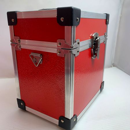  山真製鋸 レッドエイリアン　レーザー墨出し器 RA-06 レッド