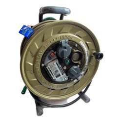 ♭♭ HAYATA 屋内型コードリール　動作確認済 MSB-301KX Bランク