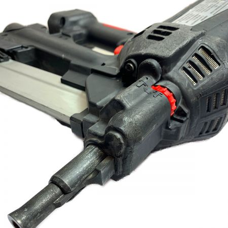  MAX マックス 充電器・充電池2個・ケース付 　コードレス式 6V　ガスネイラ GS-738C2 レッド×ブラック x ブラック