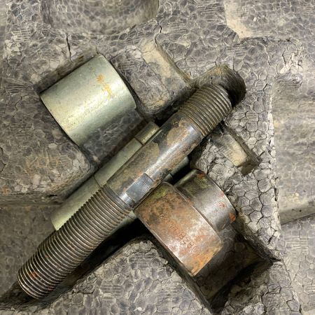  IZUMI コードレスロボパンチ　ケース、充電器、バッテリー1個、パンチコマ付 REC-5PD