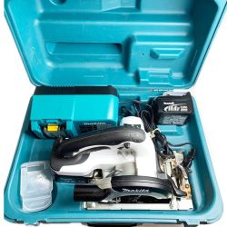 ♭♭ MAKITA マキタ 14Ｖ　125mm　充電式丸ノコ　ケース、充電器、バッテリー2個付 SS540D Bランク