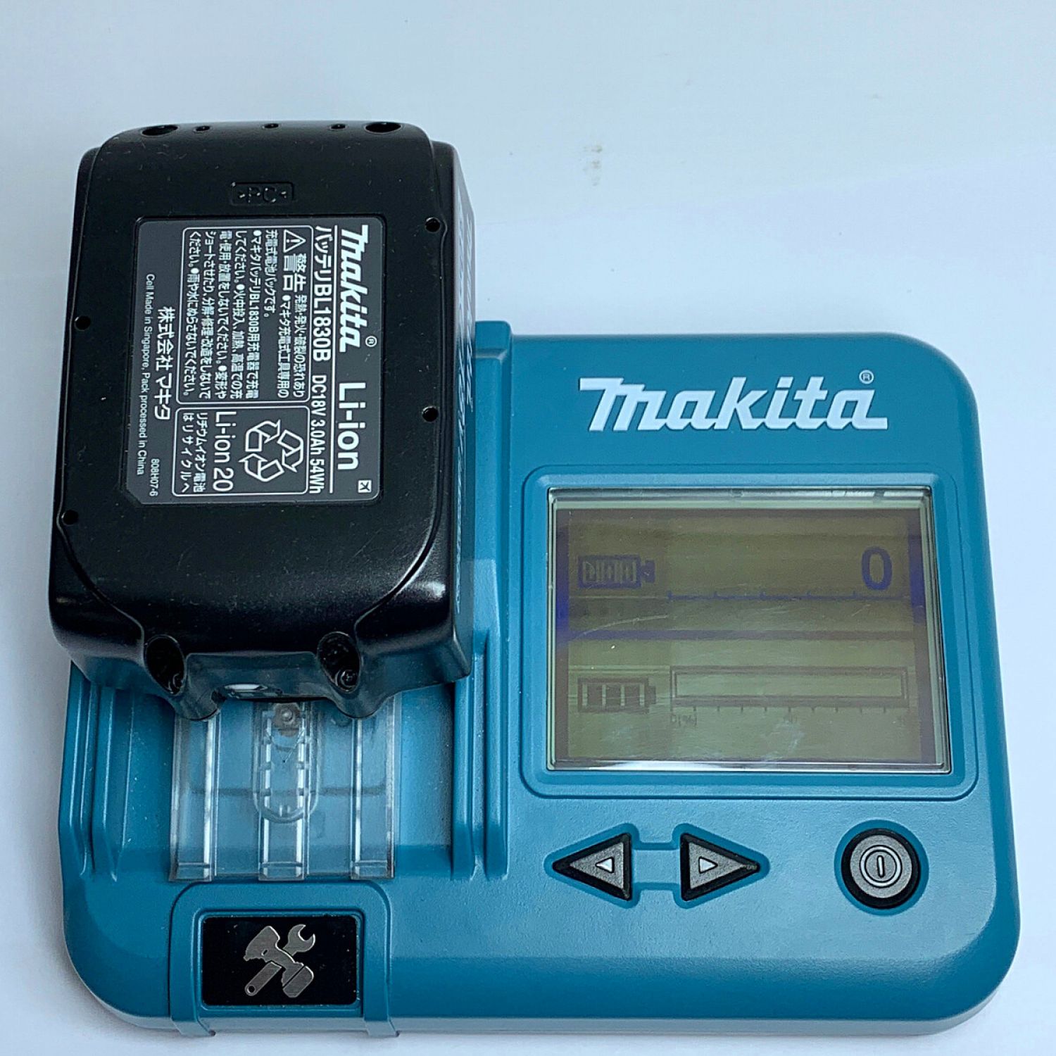 中古】 MAKITA マキタ 18V 125ｍｍ 充電式丸ノコ 2022.11製 バッテリー