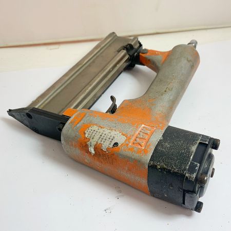  MAX マックス エアネイラ　ケース付 TA-35A/SF50M0