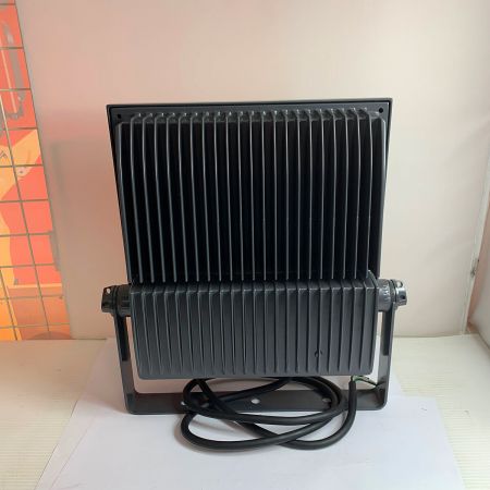  TOSHIBA 東芝 2021年製　投光器　未使用品　箱傷みあり LEDS-13901NXN-LJ9 ブラック