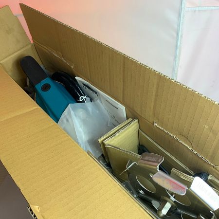  MAKITA マキタ 撹拌機　カクハン機　箱ヨゴレあり UT1305