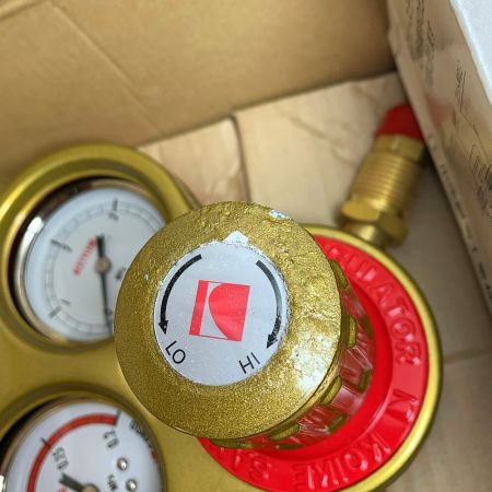  小池酸素株式会社 セフティゴールド　酵素用/アセチレン用  SGⅢ-1　SGⅢ-2  長期保管品　未使用品　ヨゴレあり