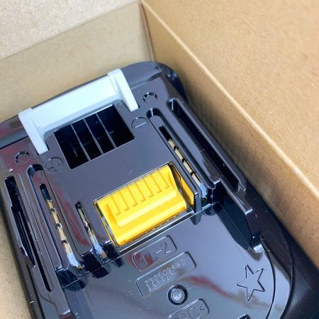  MAKITA マキタ リチウムイオンバッテリー　6.0AH　18V BL1860B 未使用品