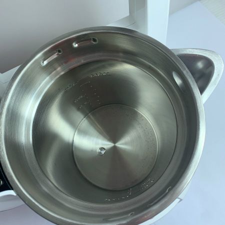  MAKITA マキタ 充電式ケトル　スレあり　本体のみ 18v×2 KT360D ホワイト