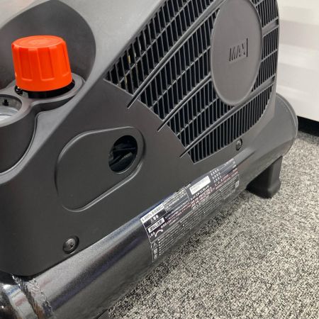 MAX マックス 高圧エアコンプレッサ 高圧4口 充填時間：約3分40秒 AK-HH1270E3 11L