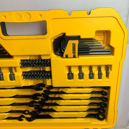 DEWALT デウォルト　メカニックツールセット　184PC