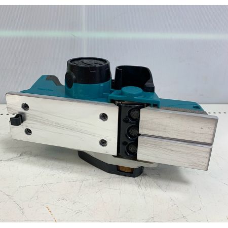  MAKITA マキタ 82mm 充電式カンナ　82ｍｍ替刃式カンナ刃2枚付　2017年製 KP180DZ ブルー