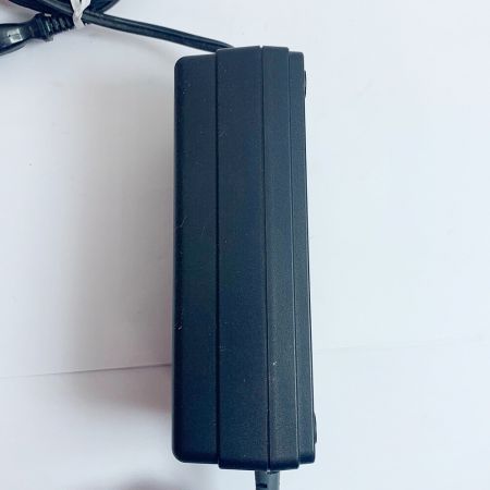  TOPCON トプコン　Ni-MH　バッテリーチャージャー BC-20AR ﾊﾞｯﾃﾘﾁｬｰｼﾞｬｰ