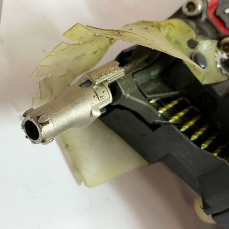  MAKITA マキタ 50mm 高圧エア釘打　ケース付 AN534H レッド