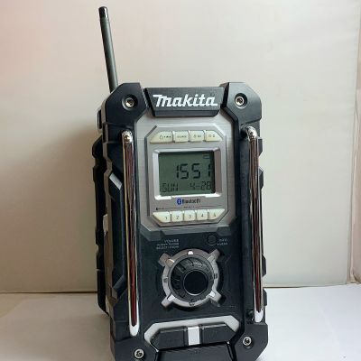 中古】 MAKITA マキタ Bluetooth搭載 充電式ラジオ (バッテリ・充電器