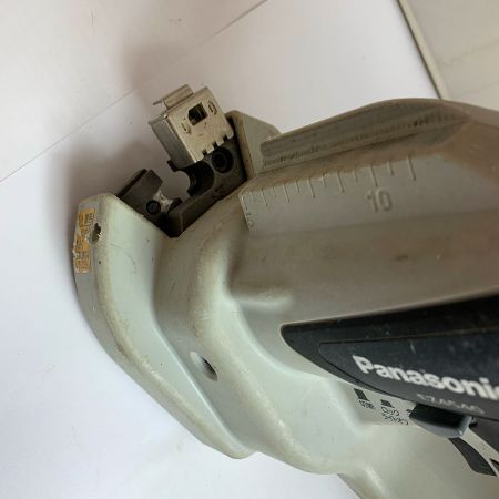  Panasonic パナソニック 充電全ネジカッタ　バッテリー（14.4V/3.3AH）充電器1個付 EZ4540 ホワイト