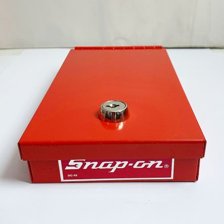  Snap-on スナップオン セーフティボックス　スチールボックス　鍵2個付き KRA444 ｾｰﾌﾃｨﾎﾞｯｸｽ レッド