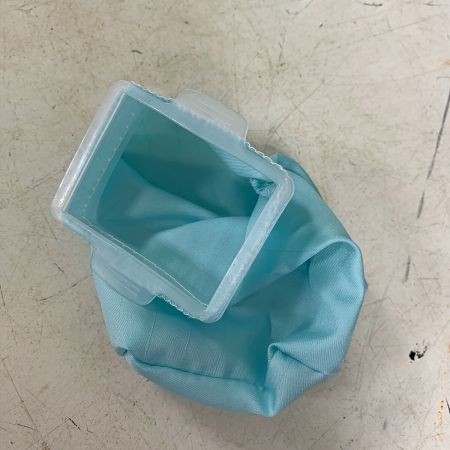  MAKITA マキタ 充電式クリーナー　ゴミパック9枚、ケース付　※バッテリーは付属しておりません CL285FD ホワイト