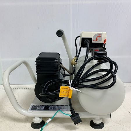  PAOCK ミニオイルレスエアコンプレッサ　コード式 MOL-0405PA ホワイト