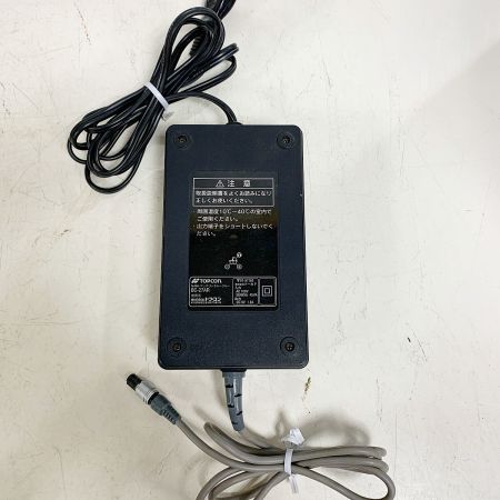  TOPCON  バッテリーチャージャー 動作確認済　※バッテリーは付属しておりません BC-27AR