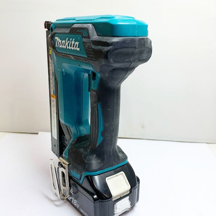 MAKITA マキタ 充電式面木釘打 充電器・充電池1個・ケース付 うっすらと記名あり FN350D ブルー｜中古｜なんでもリサイクルビッグバン