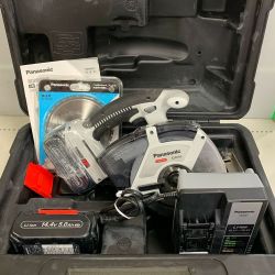 ♭♭ Panasonic パナソニック 充電パワーカッター135　充電器・充電池2個・ケース、金工刃付 EZ45A2 Bランク