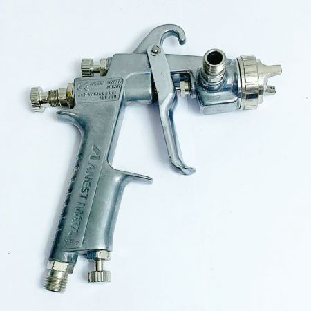  ANEST IWATA スプレーガン　プラグなし W-100