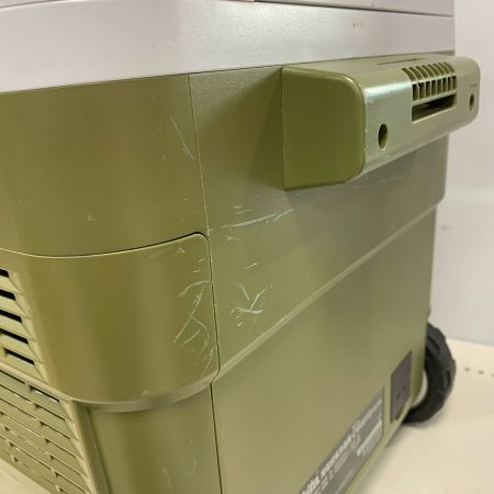  MAKITA マキタ 充電式保冷温庫　キズあり CW001GZO オリーブ