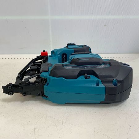  MAKITA マキタ 充電式フロアタッカ　40Ｖ　本体のみ　2024.6製造 ST003GZ