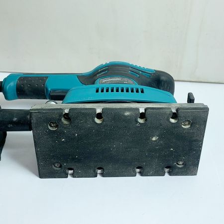  MAKITA マキタ 仕上げサンダ　本体のみ BO3710 ブルー