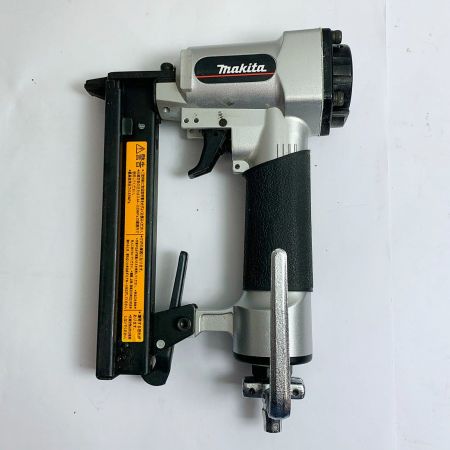  MAKITA マキタ エアタッカ　本体のみ AT1025BZK グレー