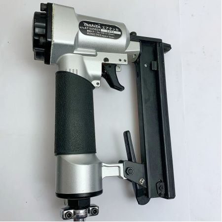  MAKITA マキタ エアタッカ　本体のみ AT1025BZK グレー