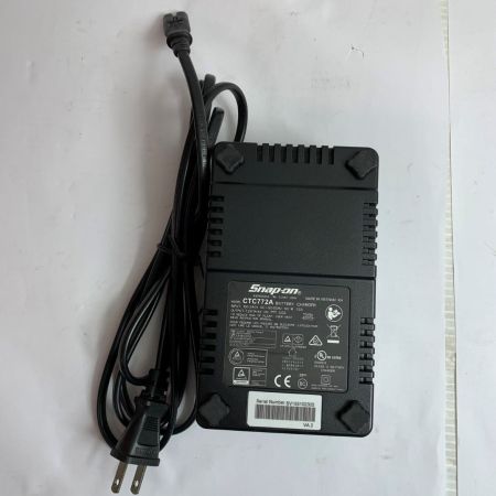  Snap-on スナップオン 充電式インパクトレンチ　充電器・充電池2個・ケース付  CTJ761A レッド