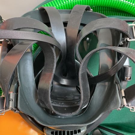  重松製作所 送気マスク　ビニールホース、携行袋付き 送気マスク グリーン