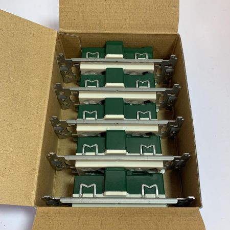  Panasonic パナソニック 埋込抜け止め接地ダブルコンセント5個入り×4箱　未使用品　長期保管品 WN1162