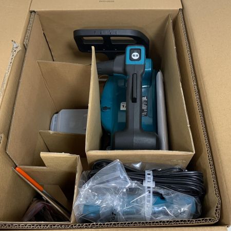  MAKITA マキタ  40v 充電式チェーンソー　充電器・充電池2個・ケース付 MUC002GRDX