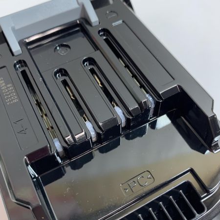  MAKITA マキタ 165ｍｍ充電式丸ノコ　充電器・充電池2個（充電回数0回）・ケース付 HS001G