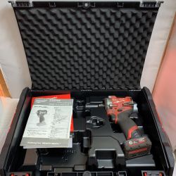 ♭♭ Milwaukee 1/2 12v　インパクトレンチ 充電池1個&ケース付 M12 FIW2F12 Cランク