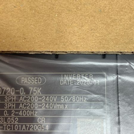  MITSUBISHI ミツビシ インバータ　2020年製　未使用品 FR-D720-0.75K