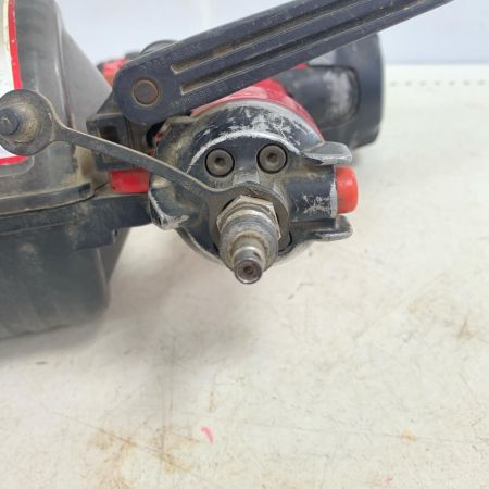  MAKITA マキタ 高圧エア釘打機　 先端のプラスチック欠けあり　本体のみ AN635H