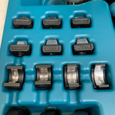  MAKITA マキタ 18v充電式圧着機　アタッチメント各種・充電器・充電池2個・ケース付 バッテリー充電回数1回/2回 TC300D