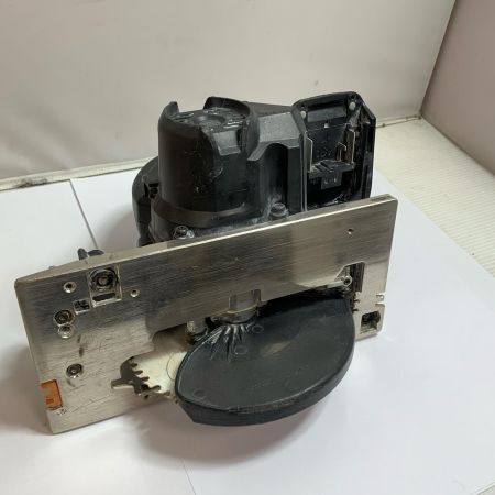  MAKITA マキタ 165mm 充電式マルノコ　18V 本体のみ　2023.12製造 HS631D