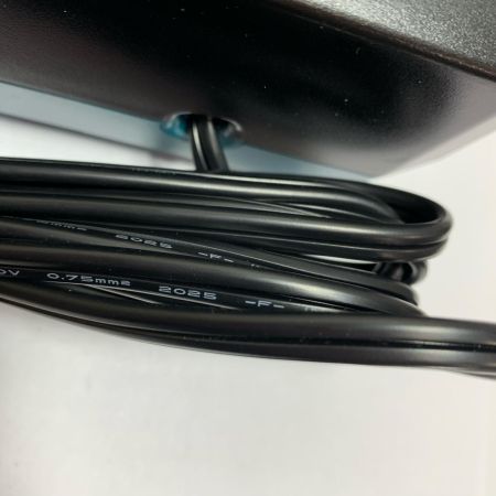  MAKITA マキタ 40VMAX用　急速充電器 DC40RA