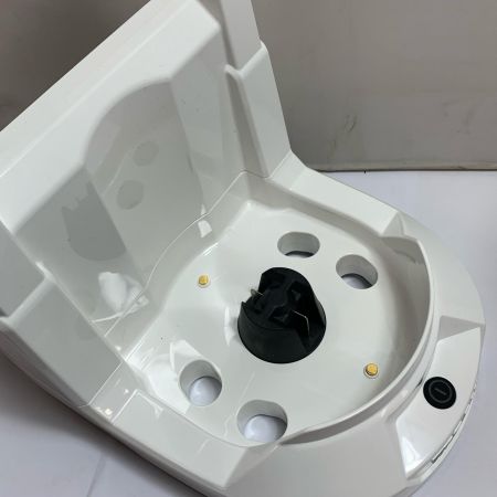  MAKITA マキタ 充電式ケトル　2021.11製　本体のみ　　18V×2 KT360D ホワイト