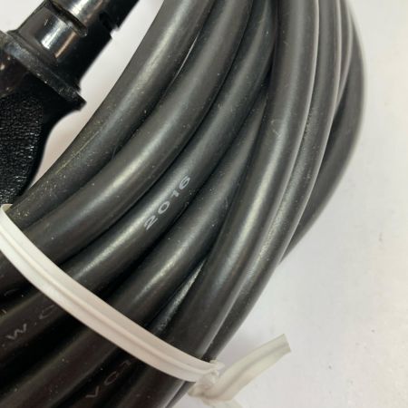  MAKITA マキタ インパクトドライバ　2016年製 TD0220