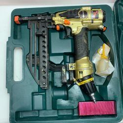 ♭♭ HiKOKI ハイコーキ エアタッカ  ケース付 N5004HMF Cランク
