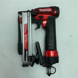 ♭♭ MAKITA マキタ エアタッカ  AT1025HE Bランク