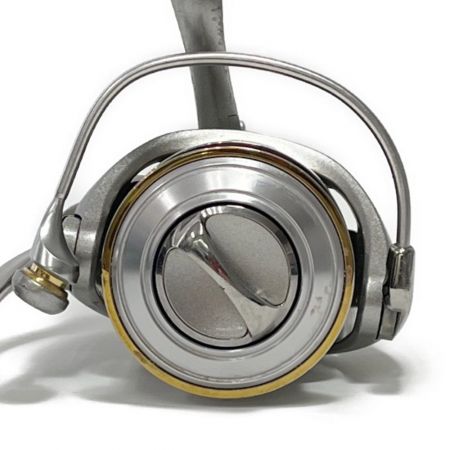  DAIWA ダイワ スピニングリール 12　LUVIAS 3012H  055976