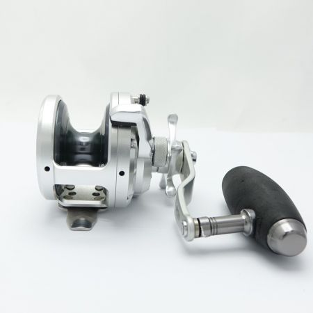  SHIMANO シマノ ベイトリール 11 OCEA JIGGER 2000NR HG 02762