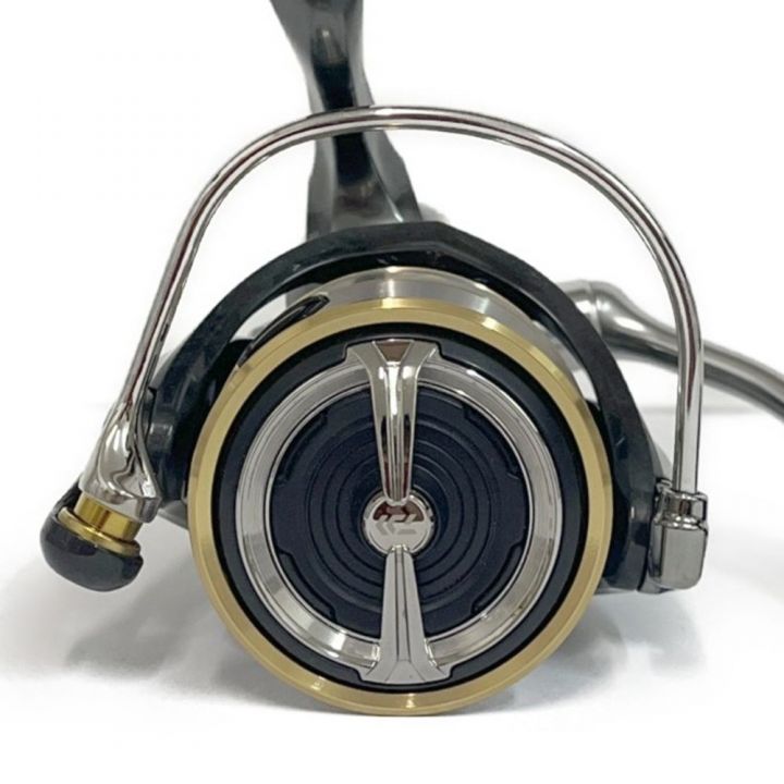 DAIWA ダイワ スピニングリール 20 ルビアス LT3000 276467 - 中古