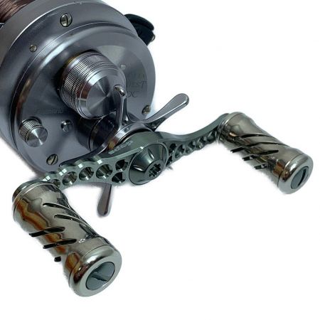  SHIMANO シマノ ベイトリール  09カルカッタコンクエス  デプスハンドルト200DC 02281